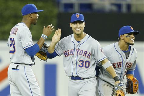 Mets play the Marlins with 1-0 series lead